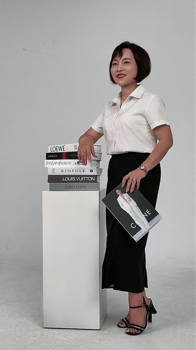 Concept doanh nhân truyền thống — chị Huệ