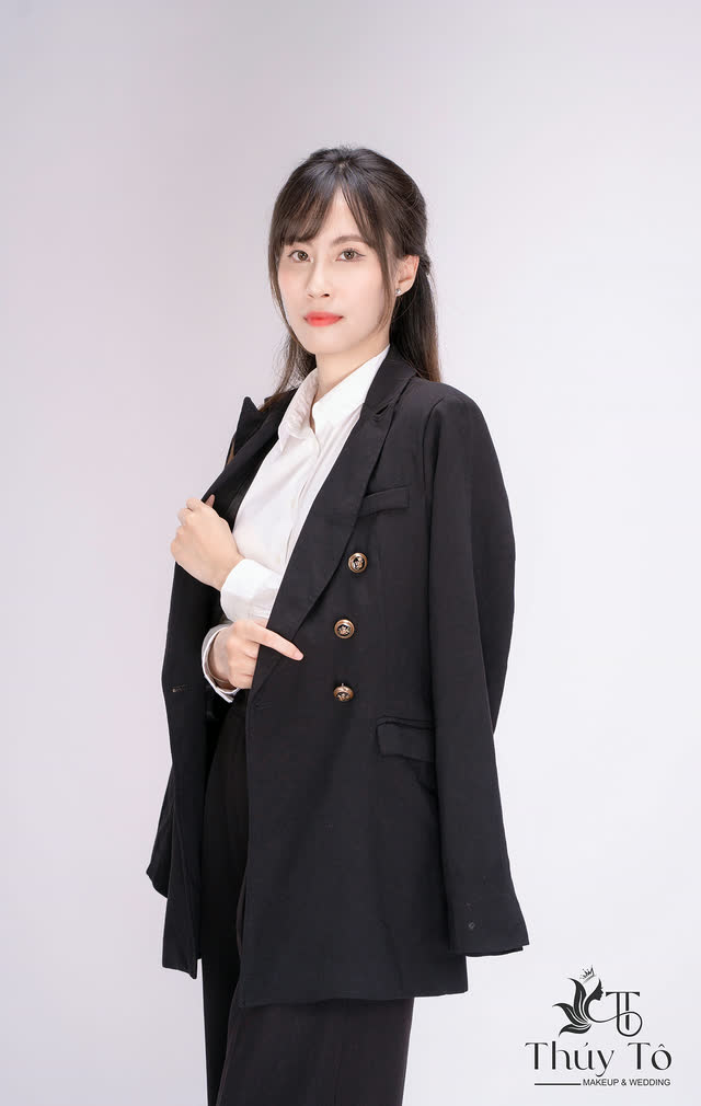 Ảnh tập thể ban lãnh đạo & phòng ban MDLand — ảnh số 10 chụp tại Thúy Tô Studio, Vinhomes Ocean Park 2