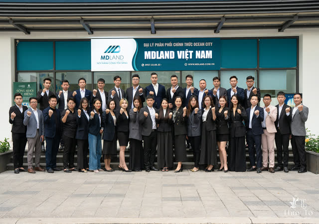 Ảnh tập thể ban lãnh đạo & phòng ban MDLand — ảnh số 97 chụp tại Thúy Tô Studio, Vinhomes Ocean Park 2