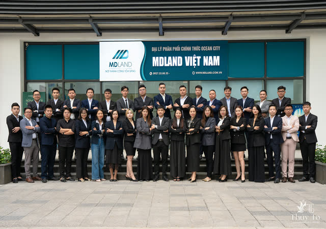 Ảnh tập thể ban lãnh đạo & phòng ban MDLand — ảnh số 98 chụp tại Thúy Tô Studio, Vinhomes Ocean Park 2