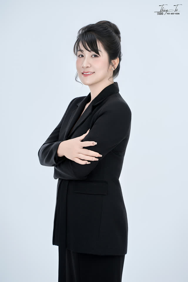 Doanh nhân BĐS May Homes — ảnh số 115 chụp tại Thúy Tô Studio, Vinhomes Ocean Park 2