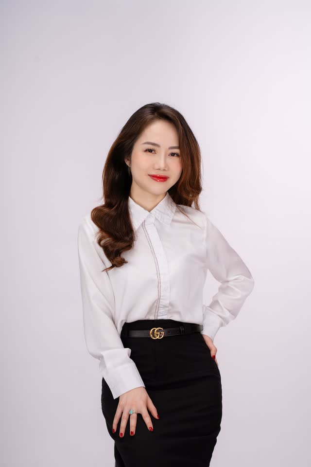 Chân dung doanh nhân tại Thúy Tô Studio — ảnh số 137 chụp tại Thúy Tô Studio, Vinhomes Ocean Park 2