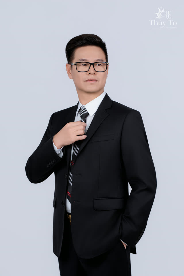 CEO Phạm Văn Công — MDLand Việt Nam — ảnh số 140 chụp tại Thúy Tô Studio, Vinhomes Ocean Park 2