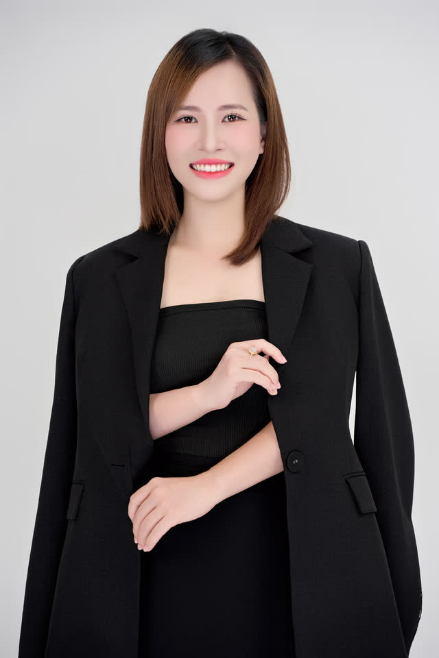 Bộ ảnh doanh nhân chọn lọc — ảnh số 170 chụp tại Thúy Tô Studio, Vinhomes Ocean Park 2