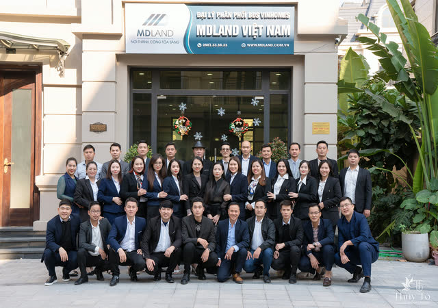 Ảnh tập thể ban lãnh đạo & phòng ban MDLand — ảnh số 185 chụp tại Thúy Tô Studio, Vinhomes Ocean Park 2