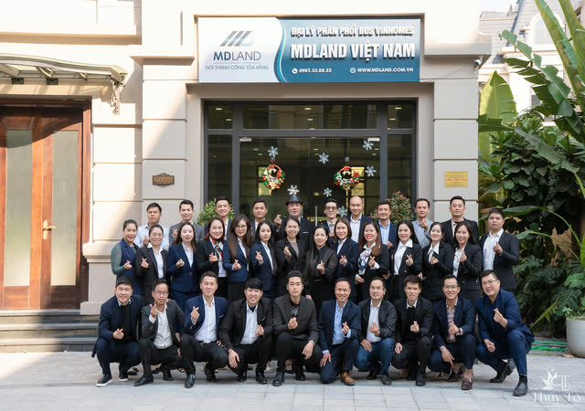 Ảnh tập thể ban lãnh đạo & phòng ban MDLand — ảnh số 203 chụp tại Thúy Tô Studio, Vinhomes Ocean Park 2