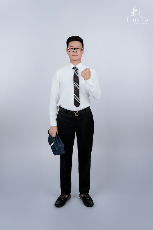 CEO Phạm Văn Công — MDLand Việt Nam — ảnh số 215 chụp tại Thúy Tô Studio, Vinhomes Ocean Park 2