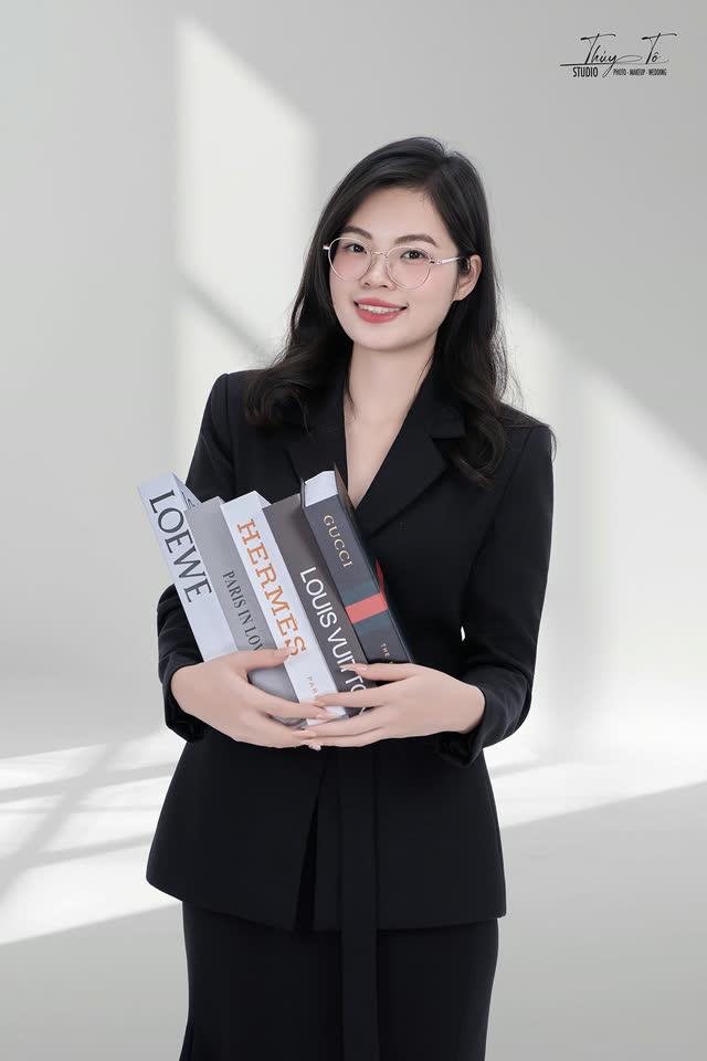 Doanh nhân BĐS May Homes — ảnh số 258 chụp tại Thúy Tô Studio, Vinhomes Ocean Park 2
